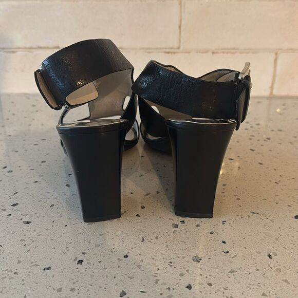 MICHAEL Michael Kors Women’s Size 8M Black Leather Wedged Heel Slingback Sandals - Picture 8 of 13